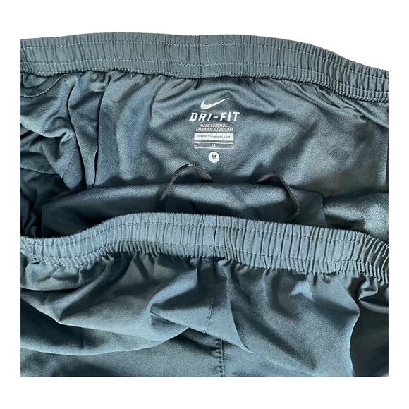 Nike Women’s Dri-Fit Running Shorts Medium Black Purple Built-In Liner Athletic - Picture 5 of 10